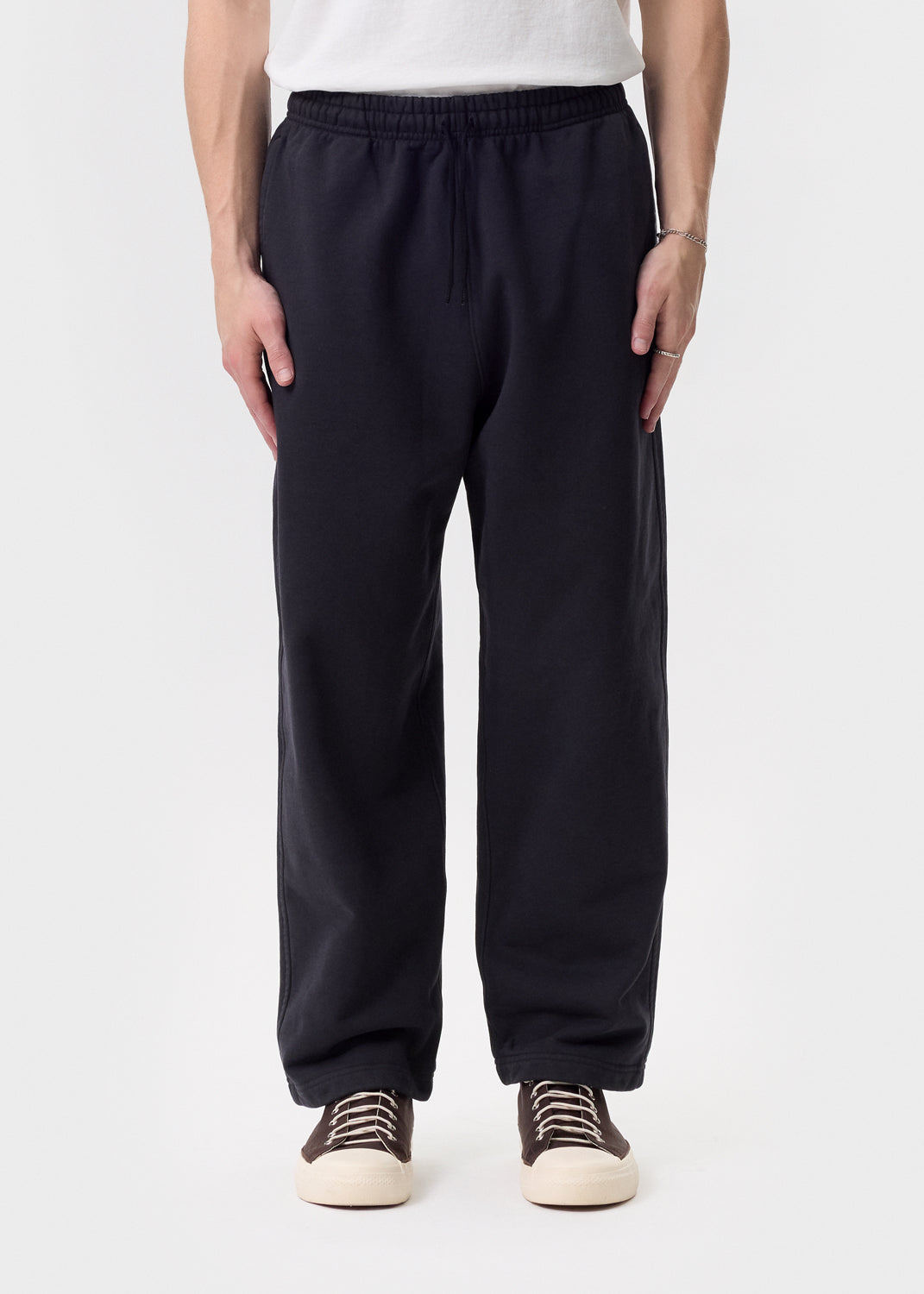 Lady White Co. - Black Super Weighted Sweatpants | 1032 SPACE