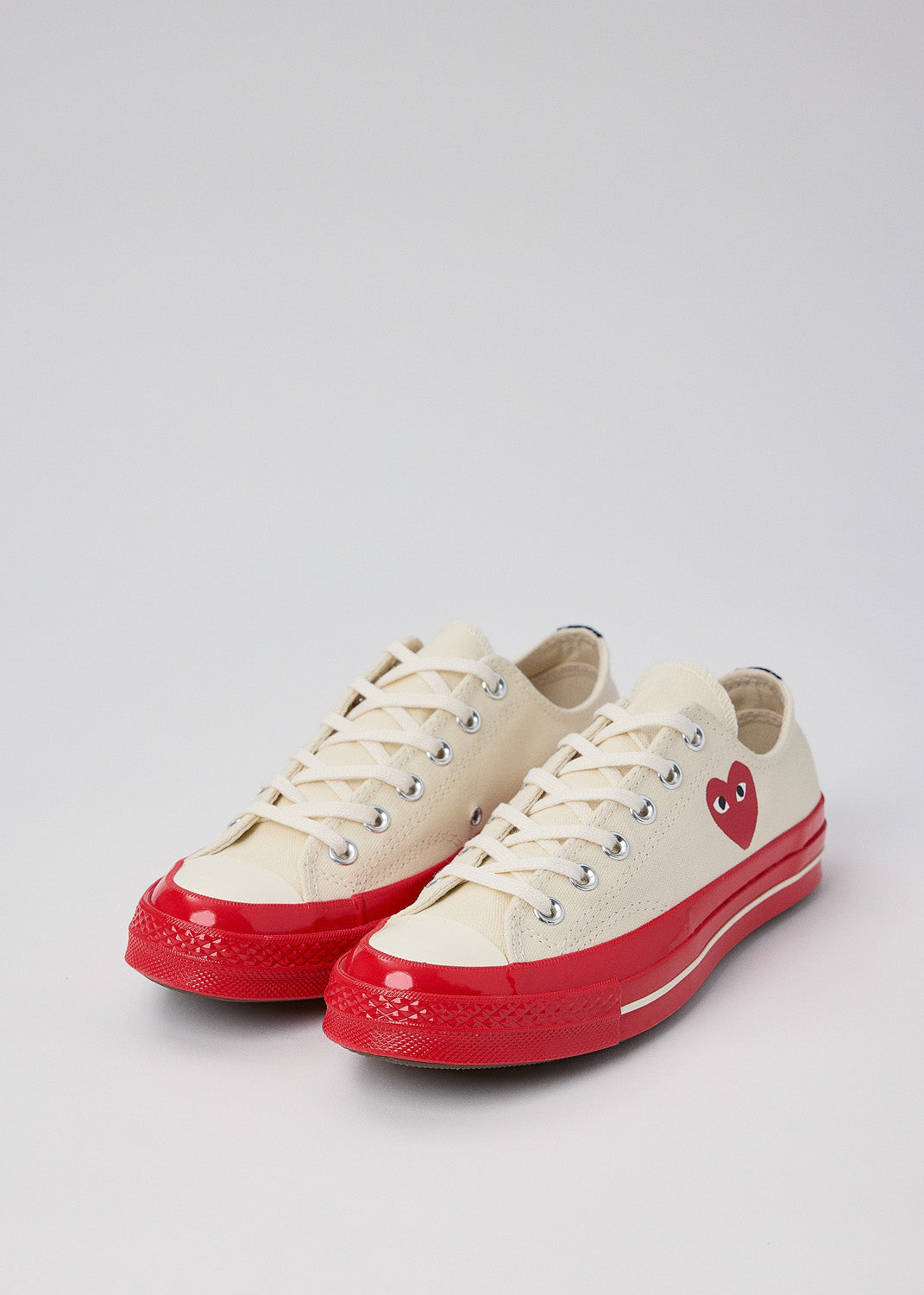 Comme des Garçons PLAY - Off-White Converse Edition Red Sole Chuck 70 Low Sneakers | 1032 SPACE